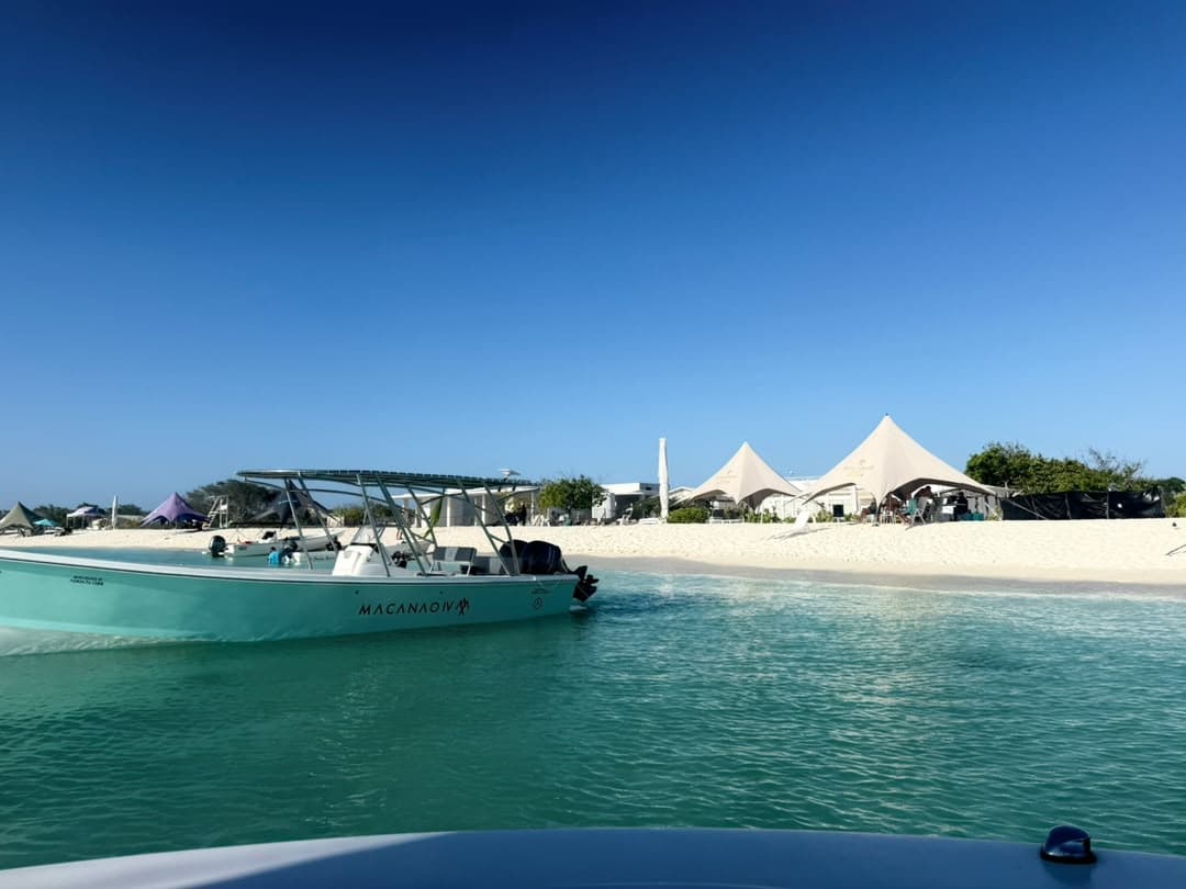 Almare Beach Club